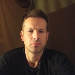 Meet your Posher, Johnny